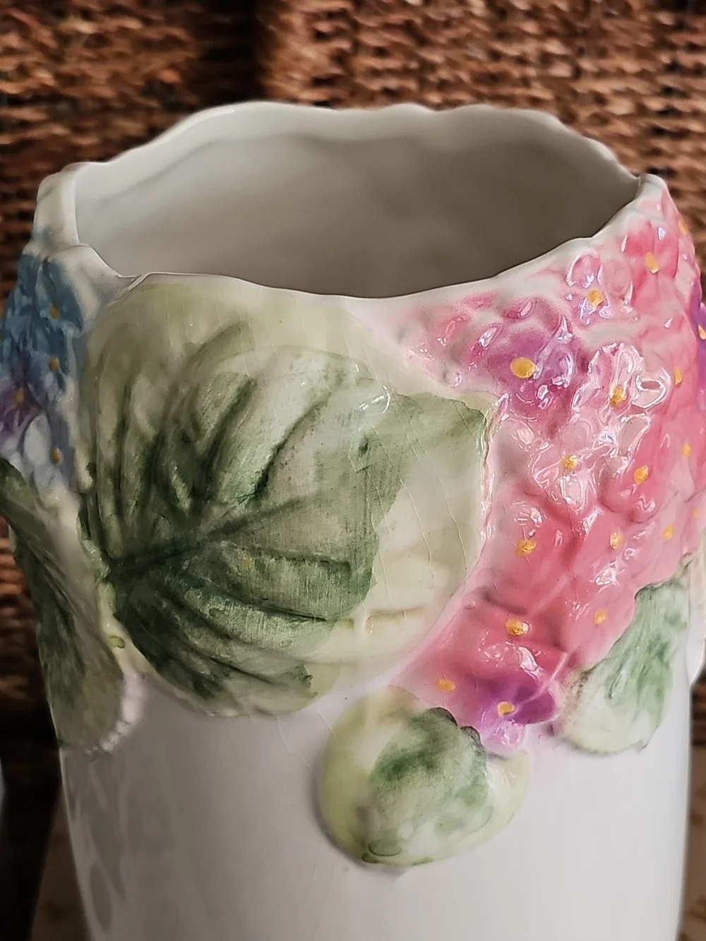 Vintage Pier 1 Imports Portugal White Floral Ceramic 10